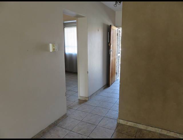 2 BEDROOM APARTMENT FOR SALE IN SUNNYSIDE